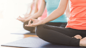 Découvrez comment soulager les règles douloureuses en pratiquant le Yoga.