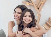 Comment bien accompagner votre fille pour ses premières règles ?