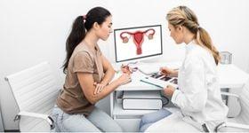 À quoi s’attendre lors d’une première visite chez le gynécologue ?